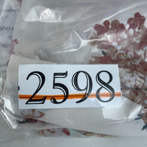 Buffalo David Bitton Floral Print Blouse L/G 100% Polyester Ivory NWT 2598 - Picture 8 of 9